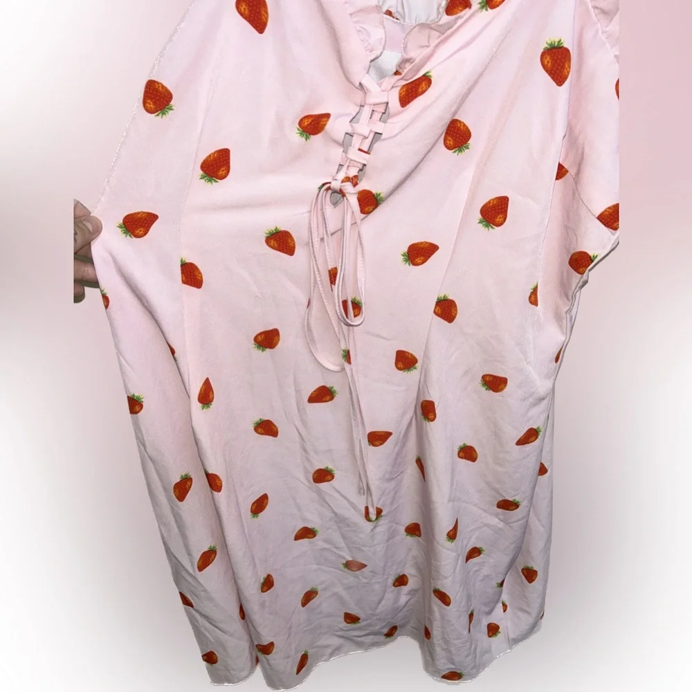 🔥5/$35🔥 SHEIN Curve Strawberry Cutie Pinup Dress - Picture 6 of 8